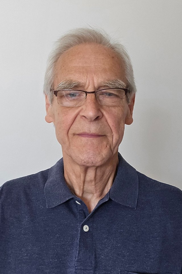 Mauro L. Uhle